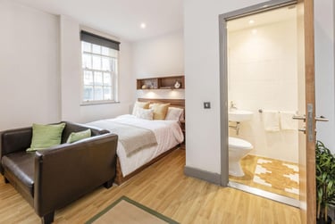 Large Studio at King Square Studios, 4 Dighton Street, City Centre, Bristol, BS28AU - Image 8
