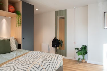Premium (Accessible) Ensuite, Lower Tower - Image 3