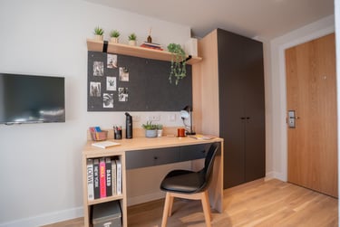 Classic Ensuite, Lower Tower - Image 36