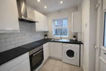 1 bed house, Shoreham Street, Heeley, Sheffield, S14ST - Image 1