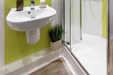 Standard Ensuite - Image 6