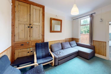 5 bed house, Fearon Street, City Centre, Loughborough, LE115DG - Image 1