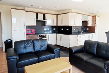 4 bed house, Ecclesall Road, Sharrow, Sheffield, S118JB - Image 1