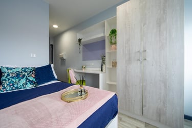 Silver Ensuite at Archer House, Castle Gate, Lace Market, Nottingham, NG17AW - Image 2