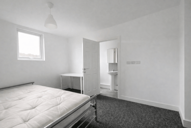 4 bed house, Duke Street, Heeley, Sheffield, S25QP - Image 3