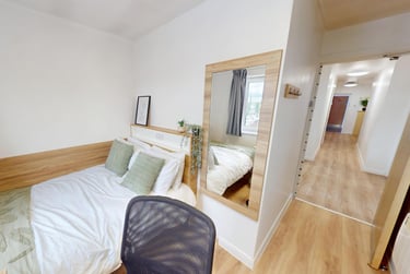 Bronze Ensuite at MSV South, 357a Great Western Street, Fallowfield, Manchester, M144AH - Image 1