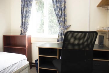 4 bed house, Hermitage Road, City Centre, Loughborough, LE114PB - Image 3