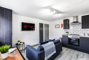 2 bed house, Queens Road, Hyde Park, Leeds, LS61HY - Image 2