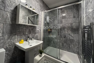 2 bed house, Royal Park Road, Hyde Park, Leeds, LS61FR - Image 6