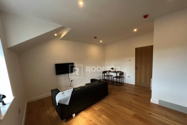 2 bed house, Royal Park Road, Hyde Park, Leeds, LS61FR - Image 4