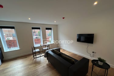 2 bed house, Royal Park Road, Hyde Park, Leeds, LS61FR - Image 4