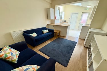 5 bed house, Pomona Street, Sharrow, Sheffield, S118JN - Image 2