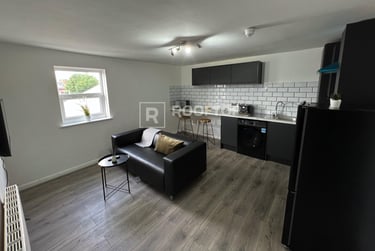 2 bed house, Queens Road, Hyde Park, Leeds, LS61HY - Image 4