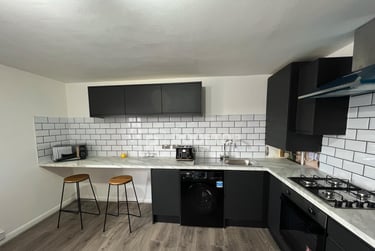2 bed house, Queens Road, Hyde Park, Leeds, LS61HY - Image 5