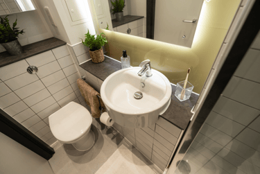 Gold Loft Apartment (Double Occupancy Only) at Leonardo, 8 Great George Street, City Centre, Leeds, LS28GZ - Image 3