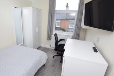 6 bed house, Bute Avenue, Radford, Nottingham, NG71QA - Image 3