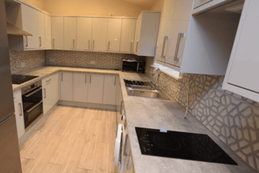 6 bed house, Bute Avenue, Radford, Nottingham, NG71QA - Image 1