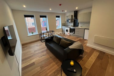 2 bed house, Royal Park Road, Hyde Park, Leeds, LS61FR - Image 3