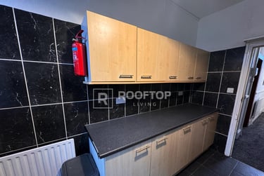 6 bed house, Manor Terrace, Headingley, Leeds, LS61BU - Image 3