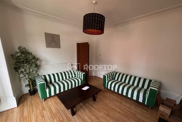 6 bed house, St. Michaels Terrace, Headingley, Leeds, LS63BQ - Image 1
