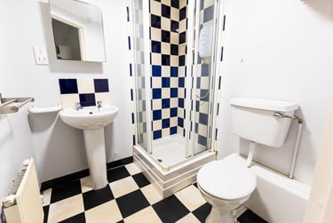 6 bed house, Packe Street, City Centre, Loughborough, LE113EZ - Image 11