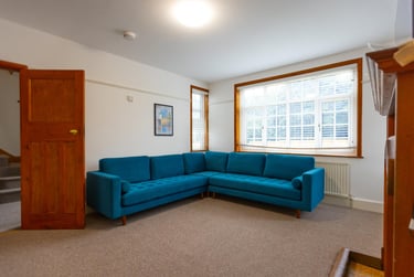 6 bed house, Grove Road, City Centre, Loughborough, LE113QN - Image 1