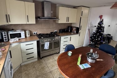 7 bed house, Harlaxton Drive, Lenton, Nottingham, NG71JE - Image 15
