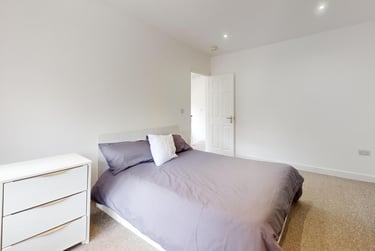 6 bed house, Forest Road, City Centre, Loughborough, LE113HS - Image 3