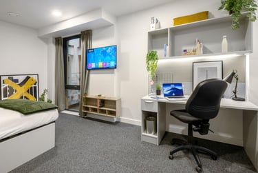 True Superior Apartment at true Leicester, 3 Humberstone Road, Lee Circle, Leicester, LE53AS - Image 2