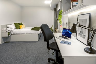 True Superior Apartment at true Leicester, 3 Humberstone Road, Lee Circle, Leicester, LE53AS - Image 3