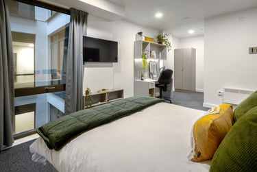True Superior Apartment at true Leicester, 3 Humberstone Road, Lee Circle, Leicester, LE53AS - Image 4