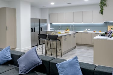 True Superior Apartment at true Leicester, 3 Humberstone Road, Lee Circle, Leicester, LE53AS - Image 12