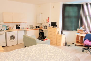1 bed house, Aylestone Road, City Centre, Leicester, LE27LL - Image 1