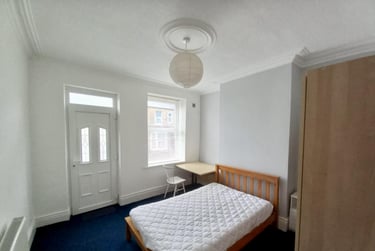4 bed house, Beehive Road, Crookesmoor, Sheffield, S101EP - Image 6