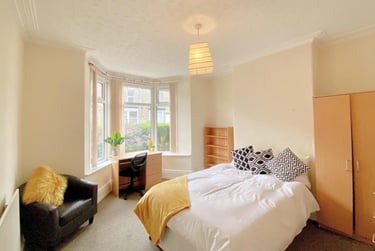 4 bed house, Clementson Road, St Vincents Quarter, Sheffield, S101GS - Image 1