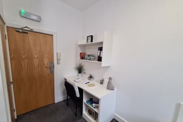 1 bed house, Newarke Street, City Centre, Leicester, LE15SP - Image 3