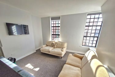 5 bed house, Robin Hood Street, Hockley, Nottingham, NG31GF - Image 1