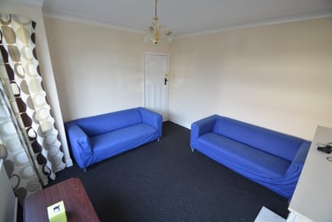 3 bed house, Ash Gardens, Headingley, Leeds, LS63LD - Image 2