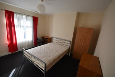 3 bed house, Ash Gardens, Headingley, Leeds, LS63LD - Image 5