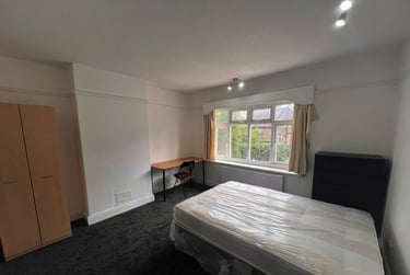 4 bed house, Dennistead Crescent, Headingley, Leeds, LS63PU - Image 7
