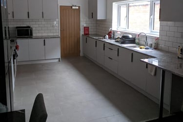 8 bed house, Daneshill Road, City Centre, Leicester, LE36AL - Image 1