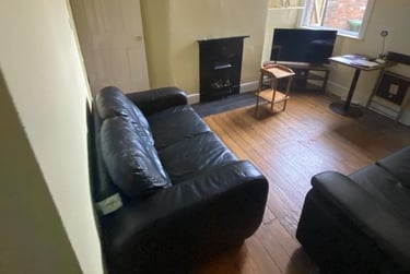 4 bed house, Bampton Street, City Centre, Loughborough, LE112DR - Image 2