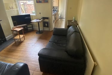 4 bed house, Bampton Street, City Centre, Loughborough, LE112DR - Image 3