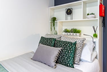 Classic Ensuite - Image 8