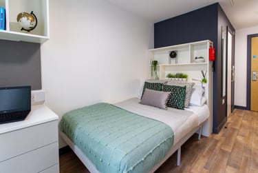 Classic Ensuite - Image 1