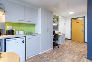 Executive Studio - Image 6
