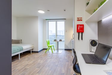 Executive Studio - Image 10