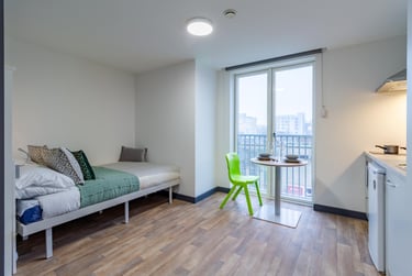 Executive Studio - Image 11