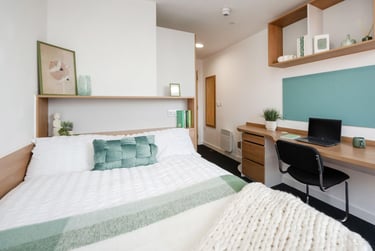 Platinum Ensuite at The Elements, Bramall Lane, City Centre, Sheffield, S24FQ - Image 2