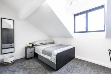 2 bed house, Queens Road, Hyde Park, Leeds, LS61HU - Image 4